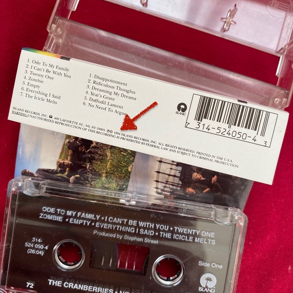 90s I The Cranberries I 2 Cassette Tapes - Picture 10 of 14